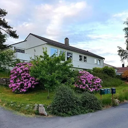 With Seaview In Flekkefjord